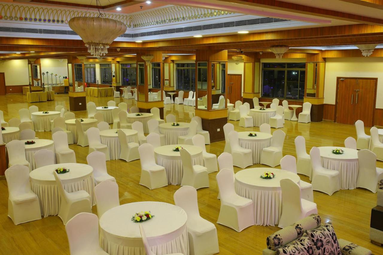 Bay View Hotel Vizag Visakhapatnam Exterior foto