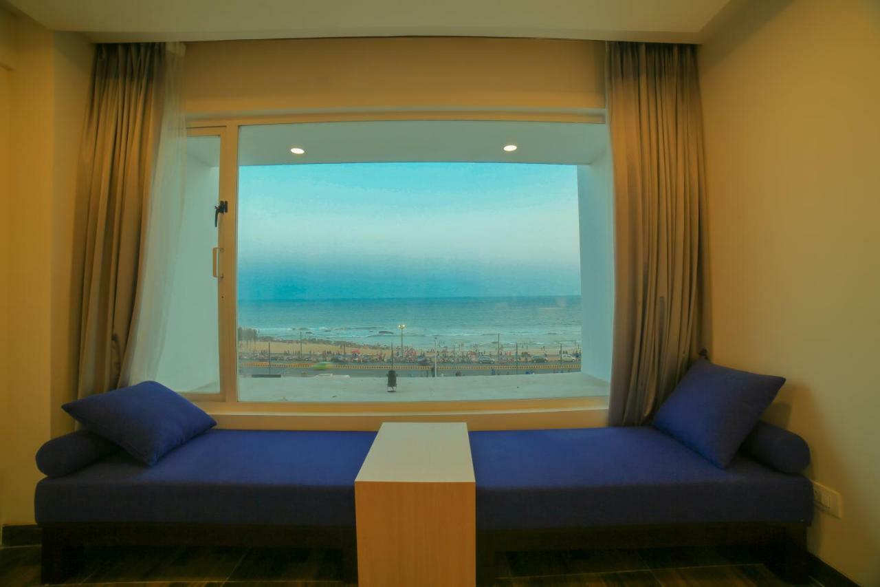 Bay View Hotel Vizag Visakhapatnam Exterior foto
