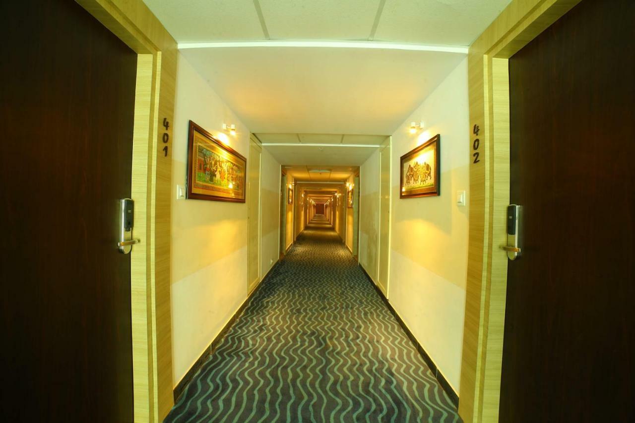 Bay View Hotel Vizag Visakhapatnam Exterior foto